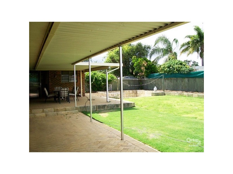 20 Hibbertia Crescent, Riverton WA 6148