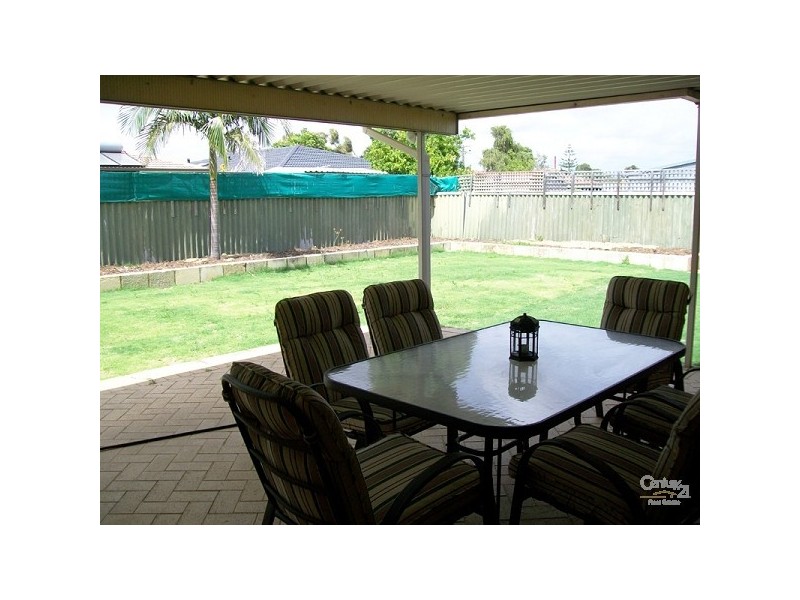 20 Hibbertia Crescent, Riverton WA 6148