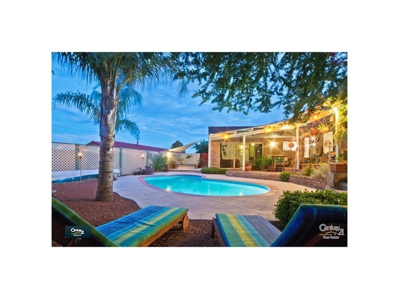 7 Thrum Close, Leeming WA 6149