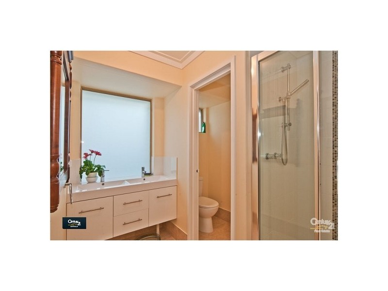 7 Thrum Close, Leeming WA 6149