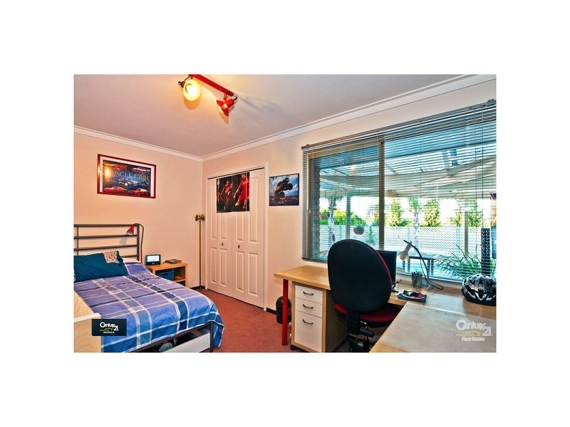 7 Thrum Close, Leeming WA 6149