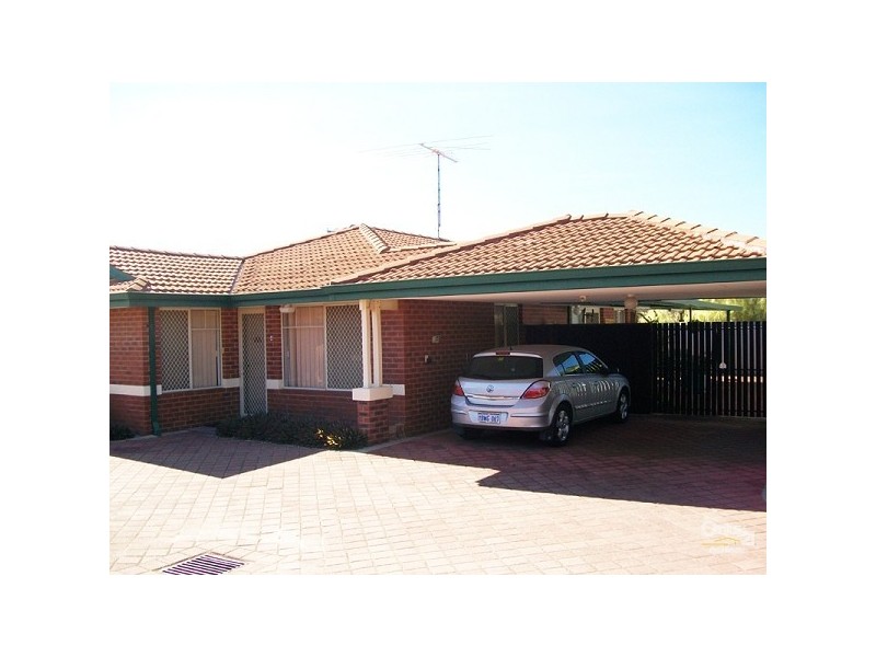 4/104 Barbican Street East, Shelley WA 6148