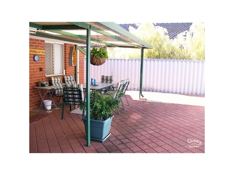 4/104 Barbican Street East, Shelley WA 6148