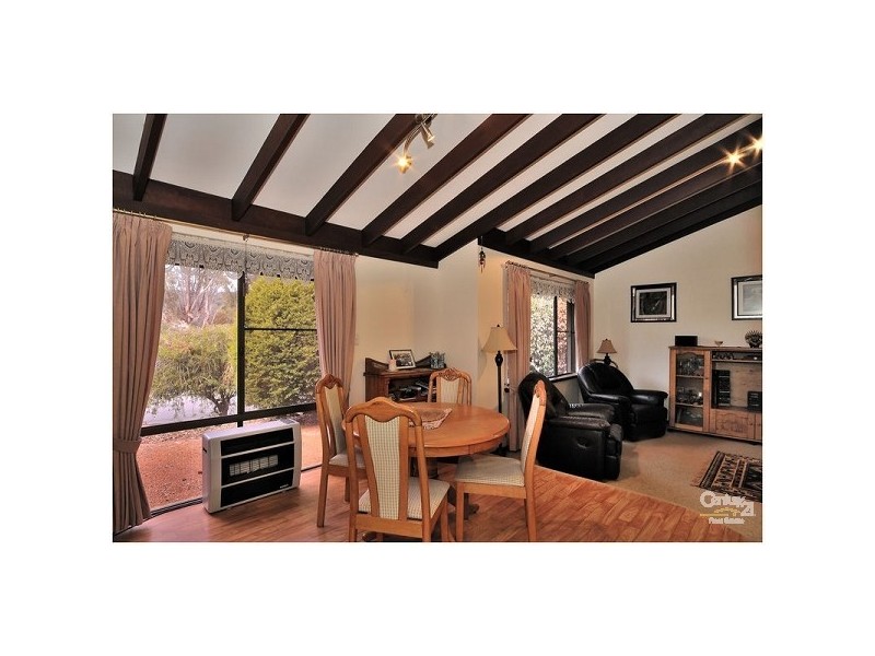 18 Hillside Road, Mount Richon WA 6112