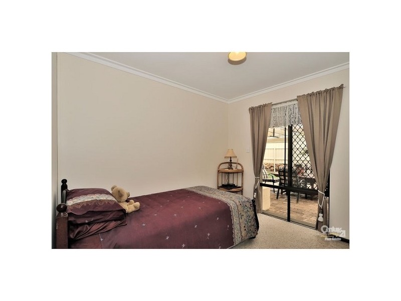 18 Hillside Road, Mount Richon WA 6112