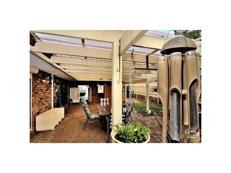 18 Hillside Road, Mount Richon WA 6112