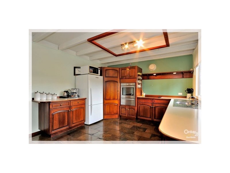 30 Jade Street, Mount Richon WA 6112