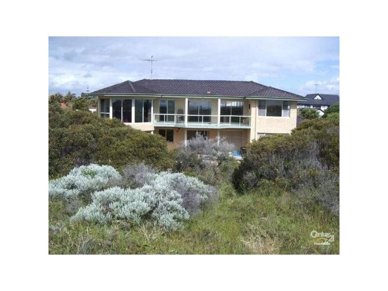 17 Admiralty Crescent, Halls Head WA 6210