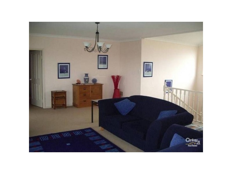 17 Admiralty Crescent, Halls Head WA 6210