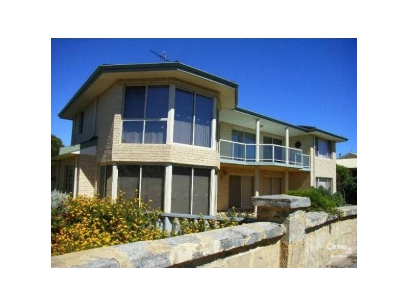 17 Admiralty Crescent, Halls Head WA 6210
