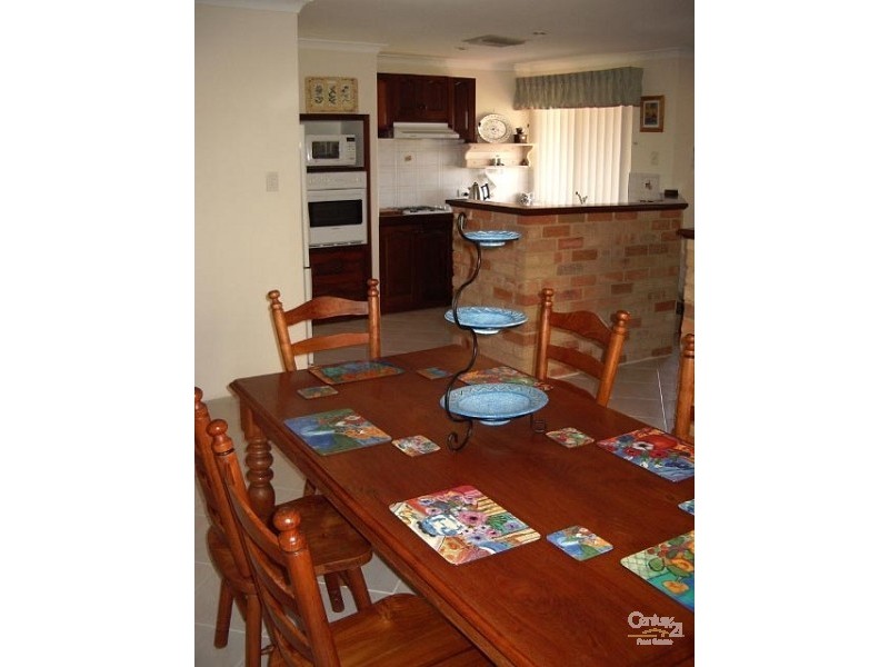 53 Admiralty Crescent, Halls Head WA 6210