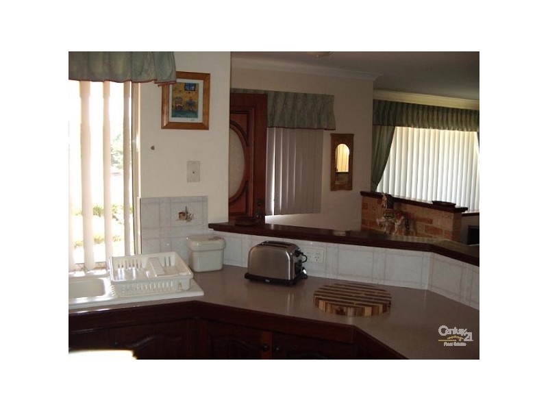 53 Admiralty Crescent, Halls Head WA 6210