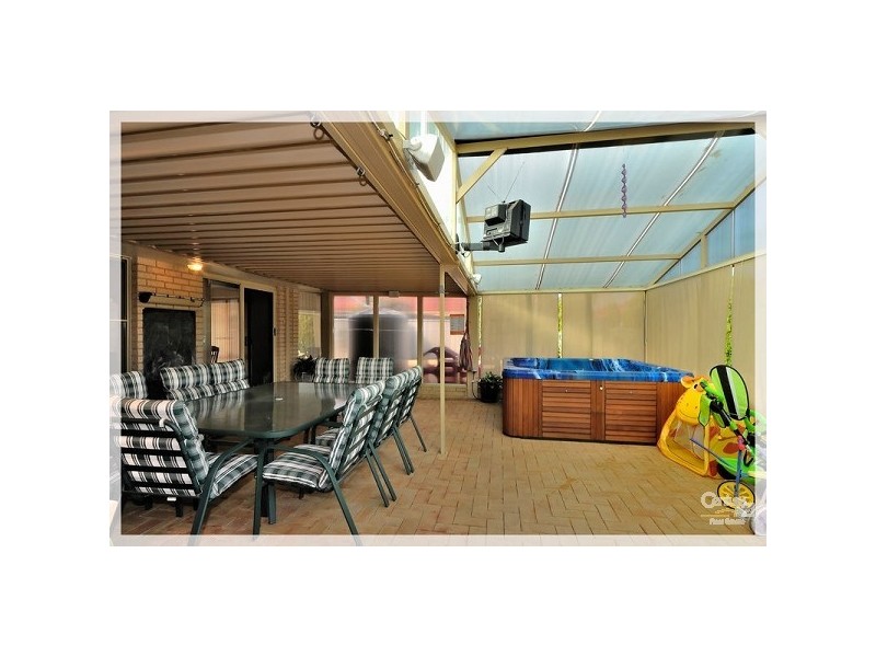 12 Chartwell Place, Leeming WA 6149