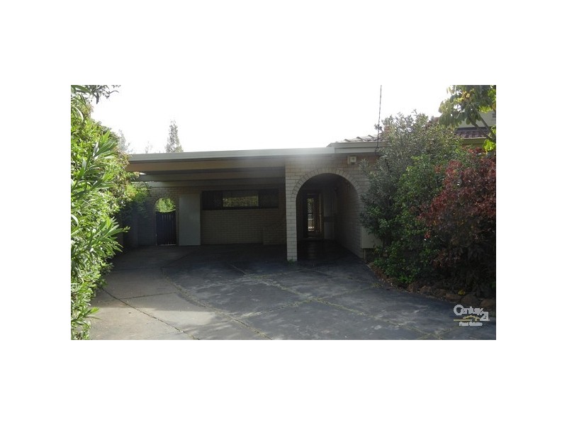 10 Mandala Crescent, Bateman WA 6150