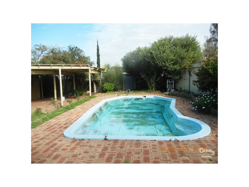 10 Mandala Crescent, Bateman WA 6150