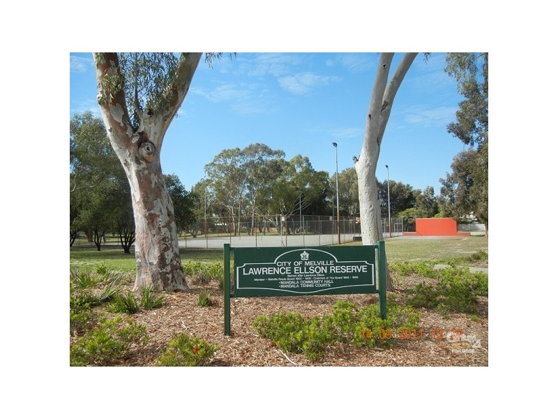 10 Mandala Crescent, Bateman WA 6150