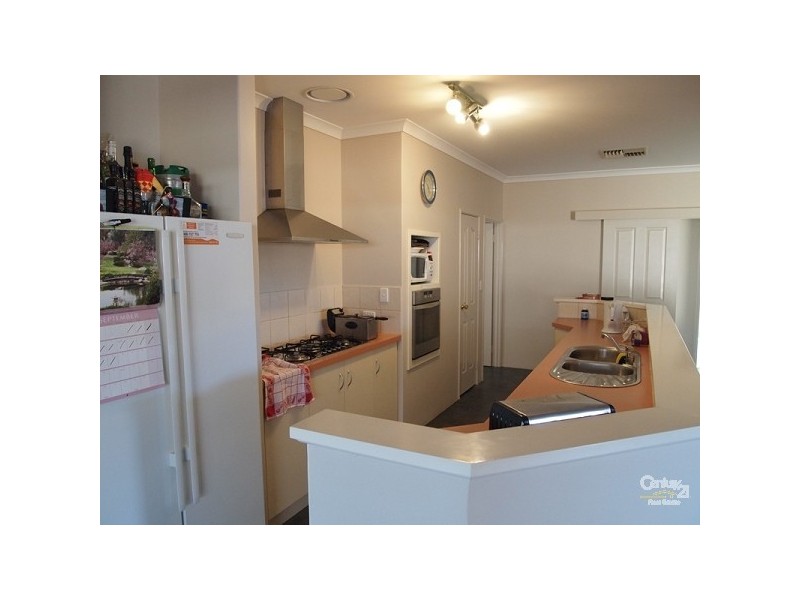 5 Cordata Street, Canning Vale WA 6155