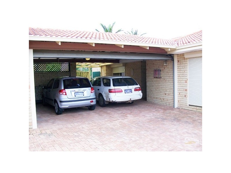 16A Castlemain Heights, Leeming WA 6149