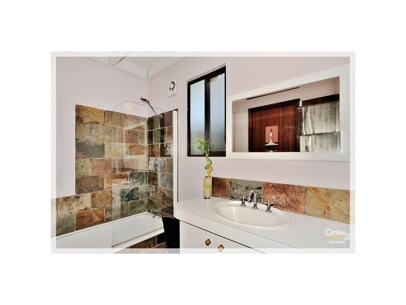 30 Jade Street, Mount Richon WA 6112