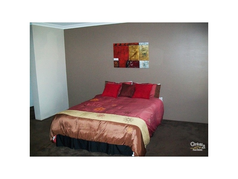 18 Bundera Road, Southern River WA 6110