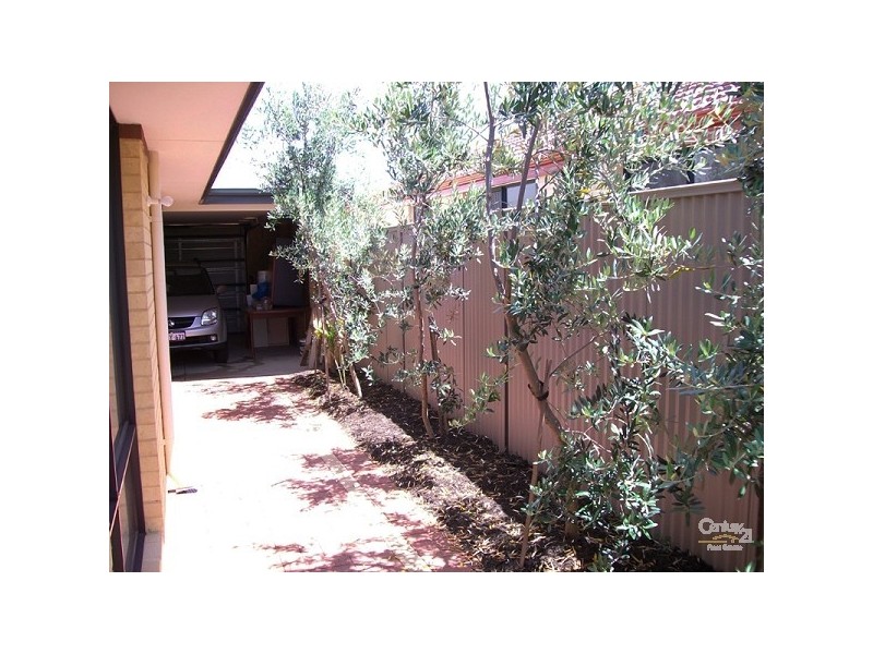 18 Bundera Road, Southern River WA 6110