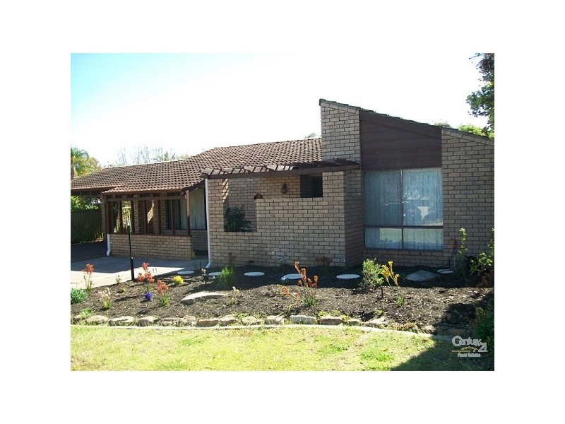 16 Hatfield Way, Booragoon WA 6154