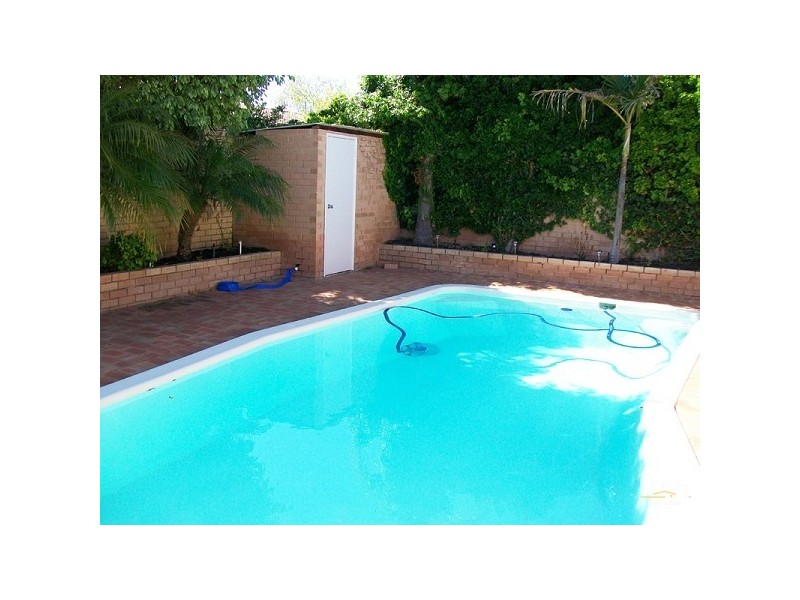 16 Hatfield Way, Booragoon WA 6154