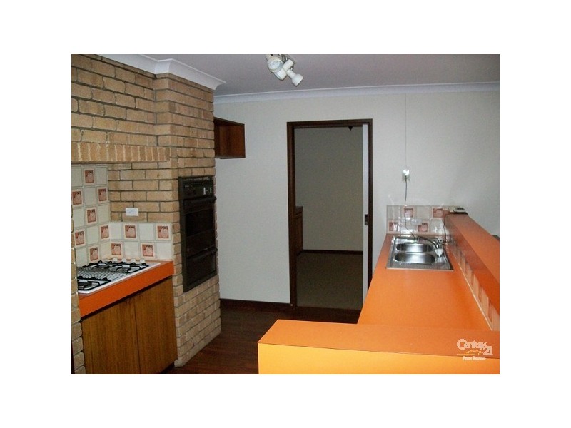 16 Hatfield Way, Booragoon WA 6154