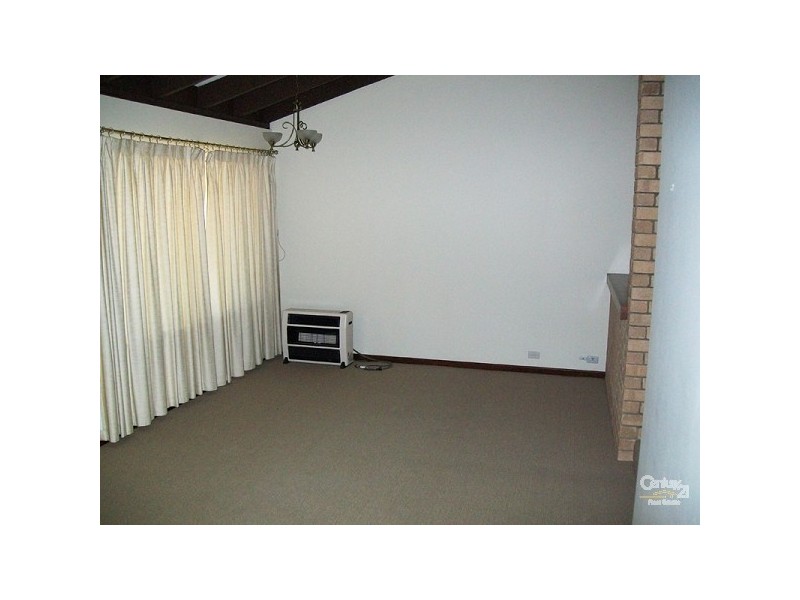 16 Hatfield Way, Booragoon WA 6154