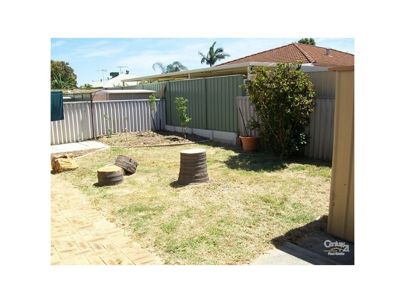 8/23 Helm Street, Maddington WA 6109