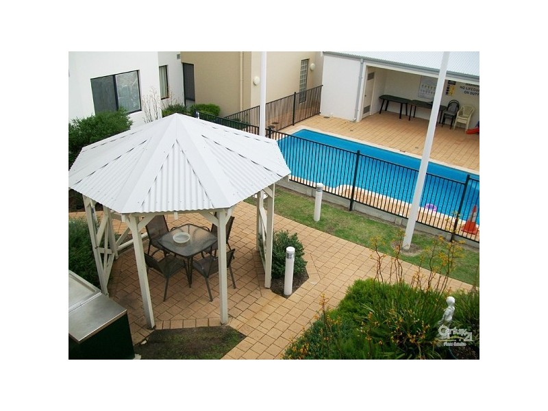 41/17 Southdown Place, Thornlie WA 6108