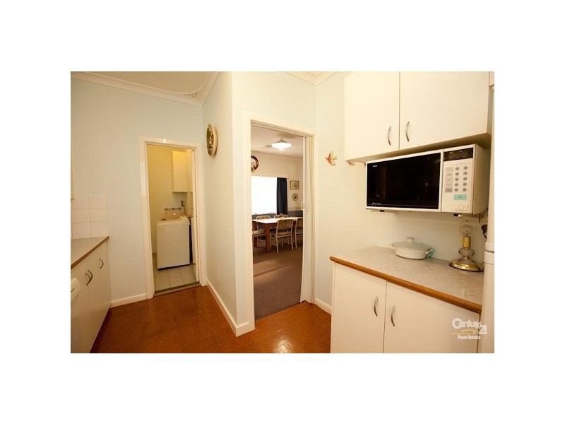 6 Tredale Avenue, Mount Richon WA 6112