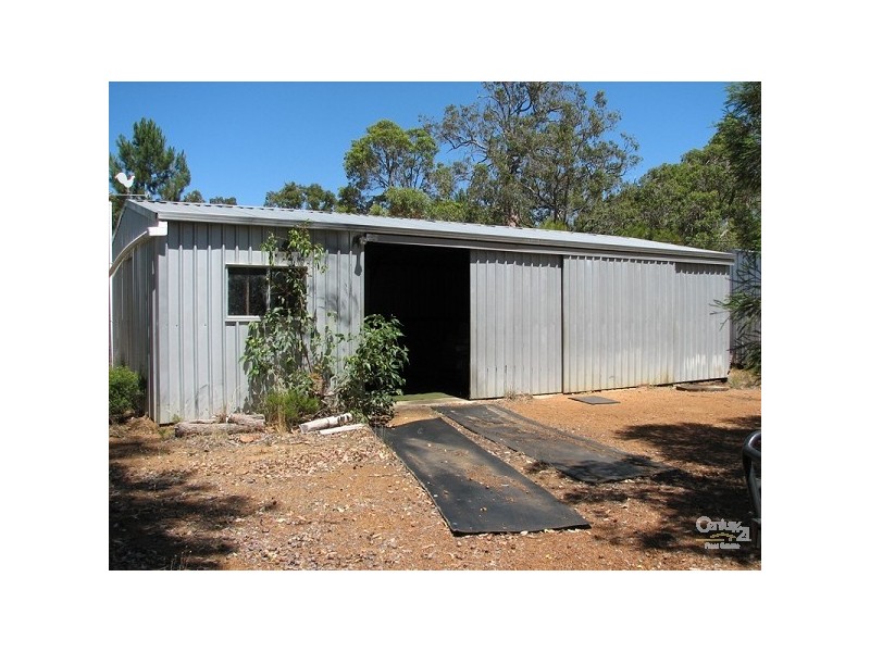 36 Stevens Road, Bedfordale WA 6112