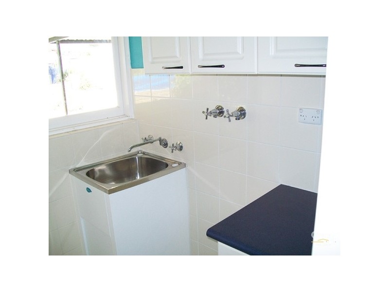 5 Nash Street, Kelmscott WA 6111