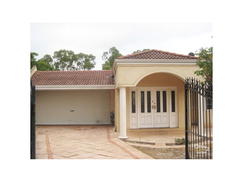 27 Waverley Way, Parkwood WA 6147