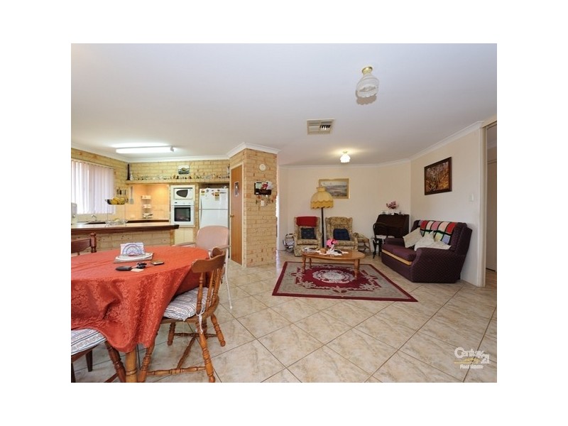 16A Castlemain Heights, Leeming WA 6149