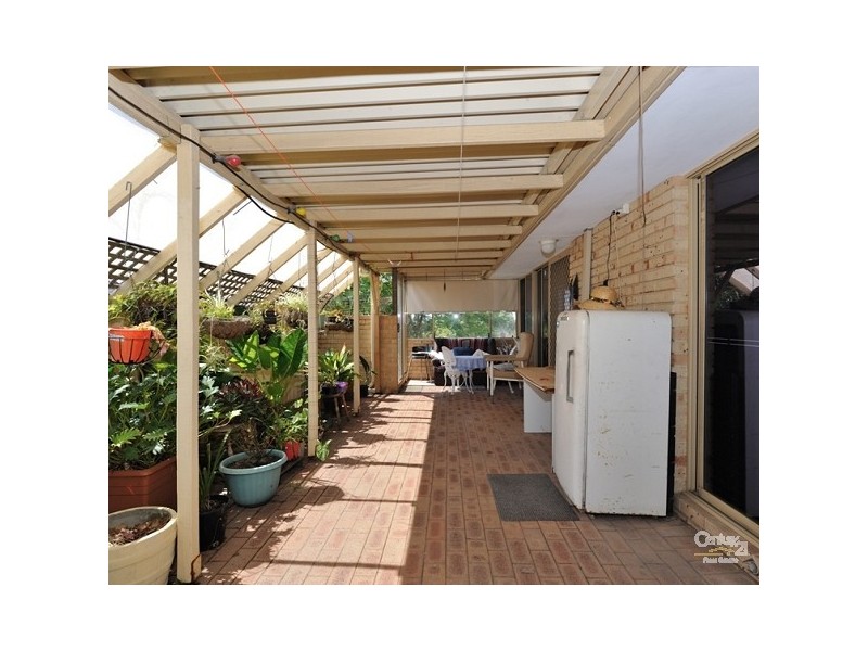 16A Castlemain Heights, Leeming WA 6149