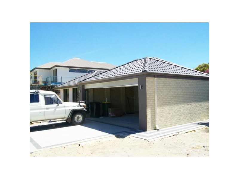 1 Armstrong Road, Wilson WA 6107