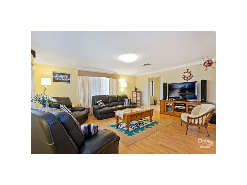 13 Serena Grove, Mount Nasura WA 6112