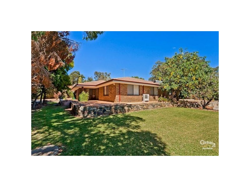 13 Serena Grove, Mount Nasura WA 6112