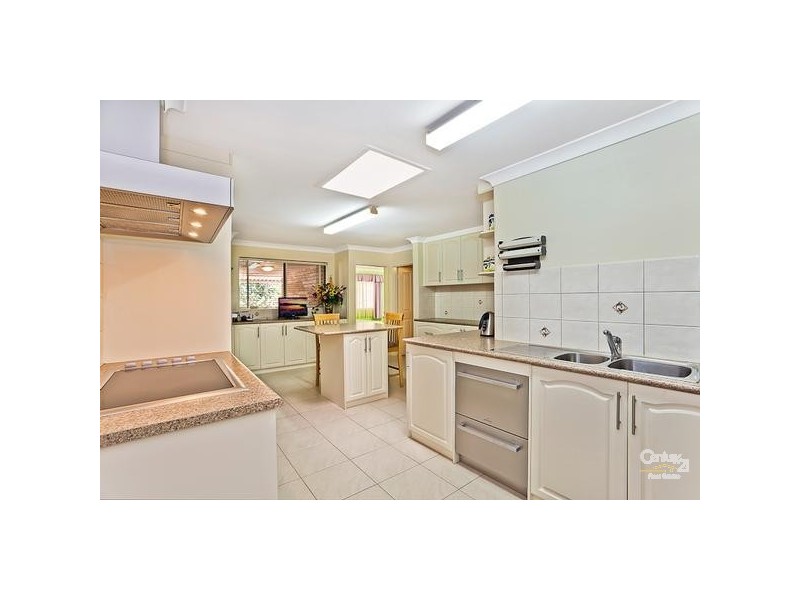 13 Serena Grove, Mount Nasura WA 6112