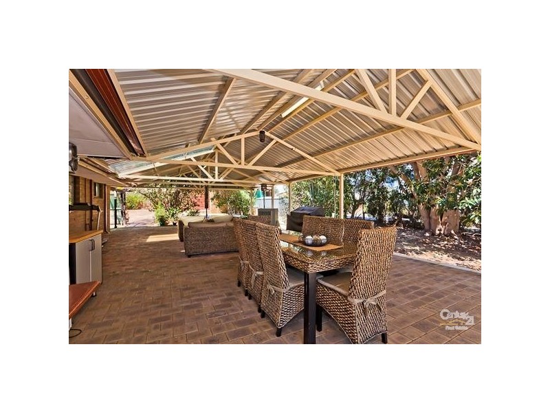 13 Serena Grove, Mount Nasura WA 6112