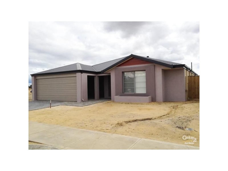 5 Rossiter Avenue, Piara Waters WA 6112