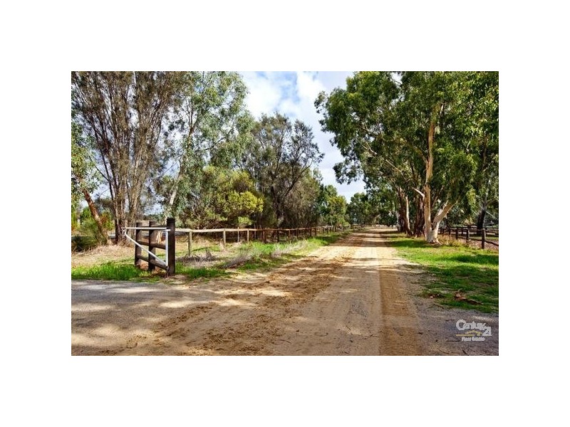 172 Gossage Road, Cardup WA 6122