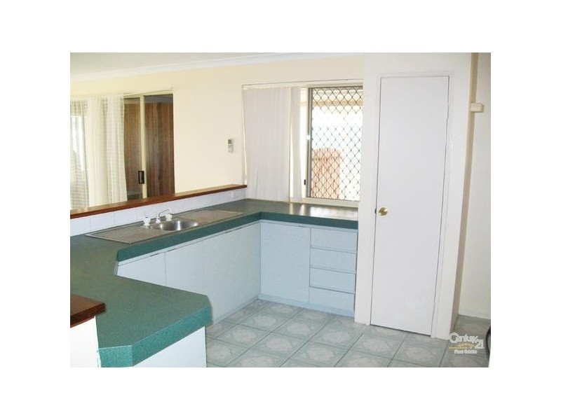 2 Molloy Circuit, Atwell WA 6164