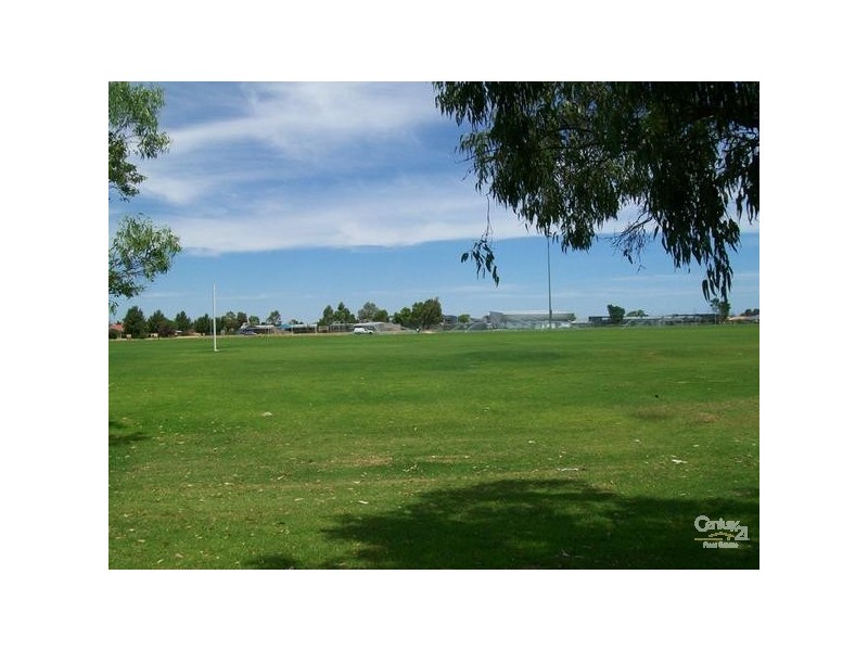 2 Molloy Circuit, Atwell WA 6164