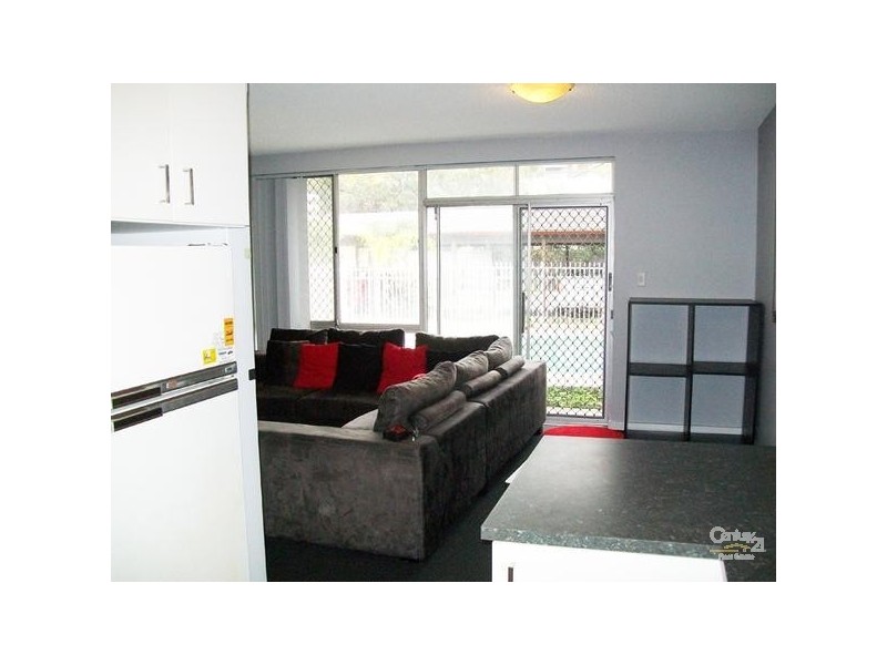 4/298-300 Villa Royale Stirling Street, Perth WA 6000
