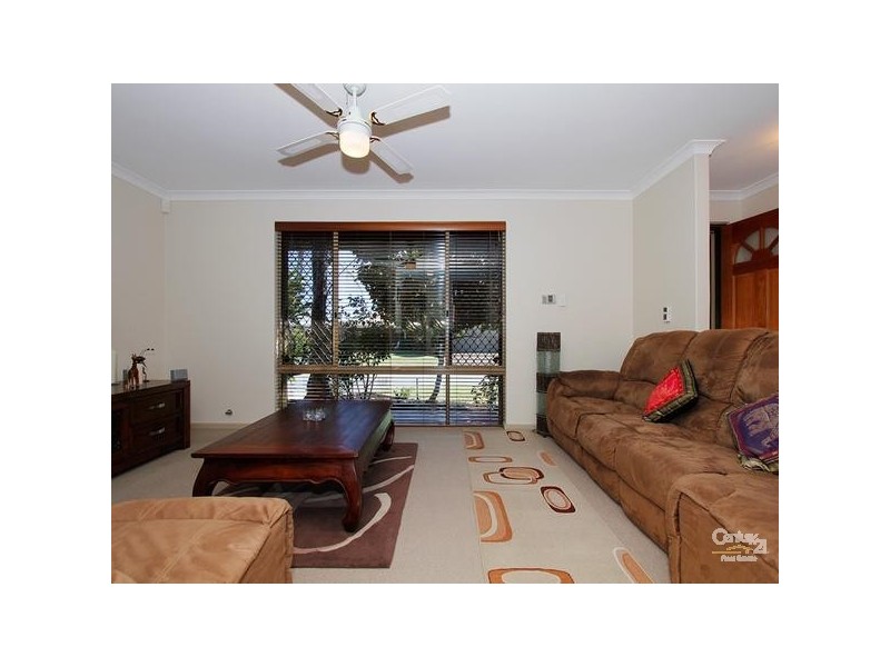 28 Eureka Place, Seville Grove WA 6112