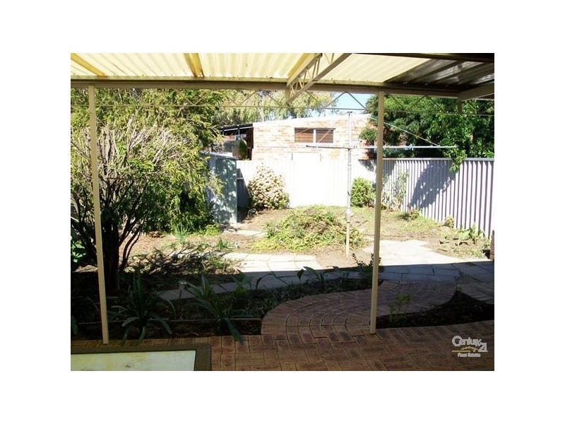 12B Ochiltree Way, Kardinya WA 6163