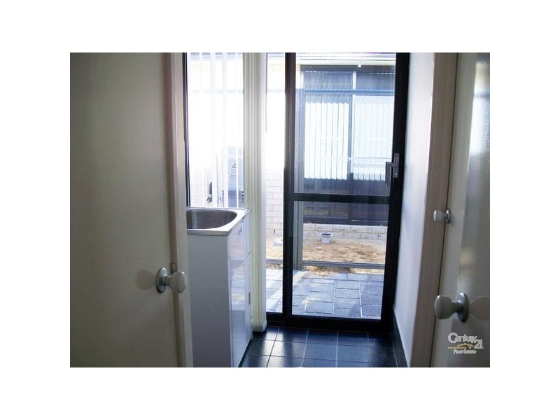 10 Erlon Way, Harrisdale WA 6112